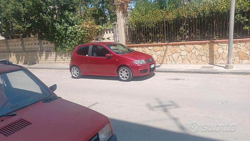 Usata Fiat Punto 2003 Rosso Utilitaria