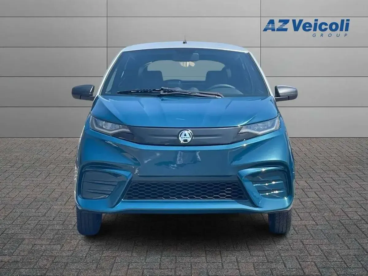Nuova Aixam AMBITION Pack 5 kW (8 CV) 2026 Blu/azzurro Utilitaria