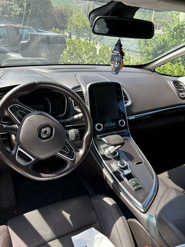 Usata Renault Espace 160 CV (117 kW) 2018 Grigio Monovolume
