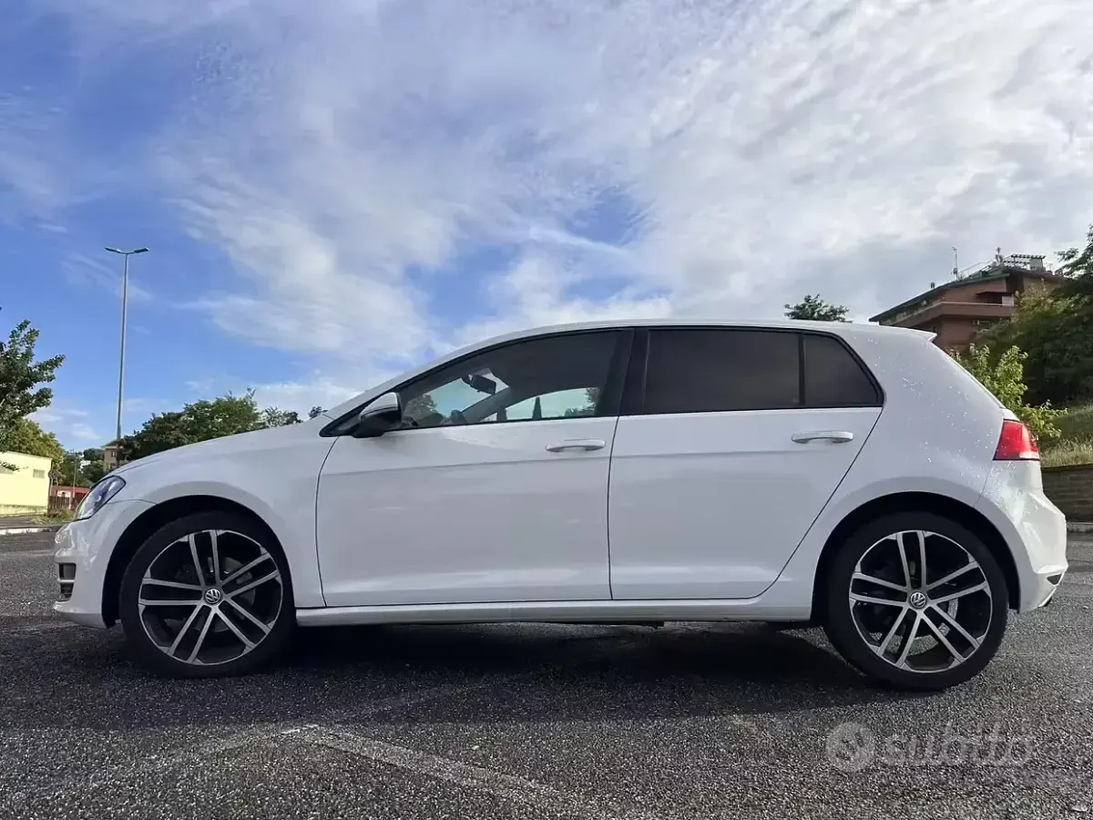 Usata VW Golf VII 85 CV (62 kW) 2014 Bianco Berlina