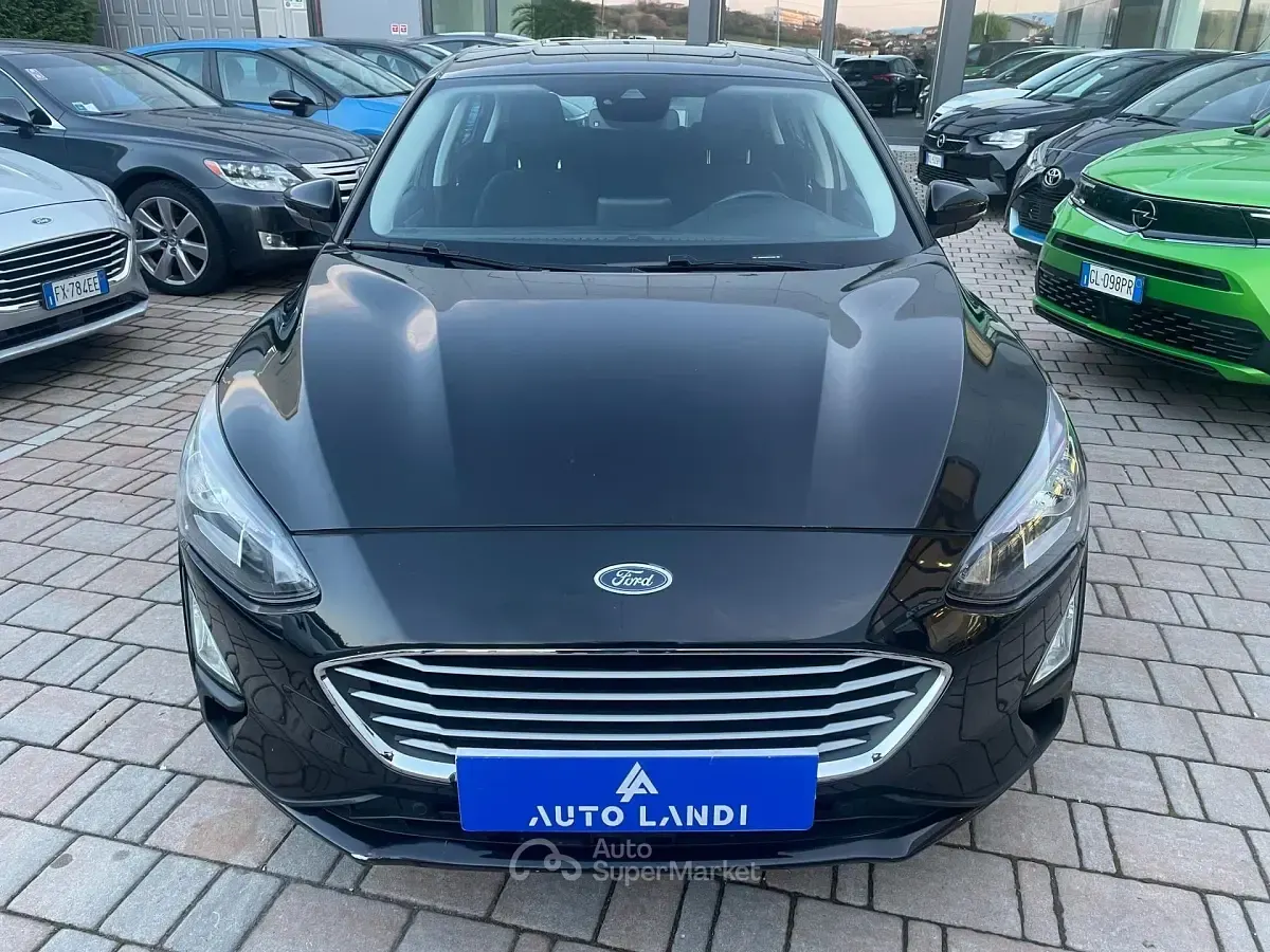 Occasion Ford Focus Active 120 ch (88 kW) 2020 Noir Berline