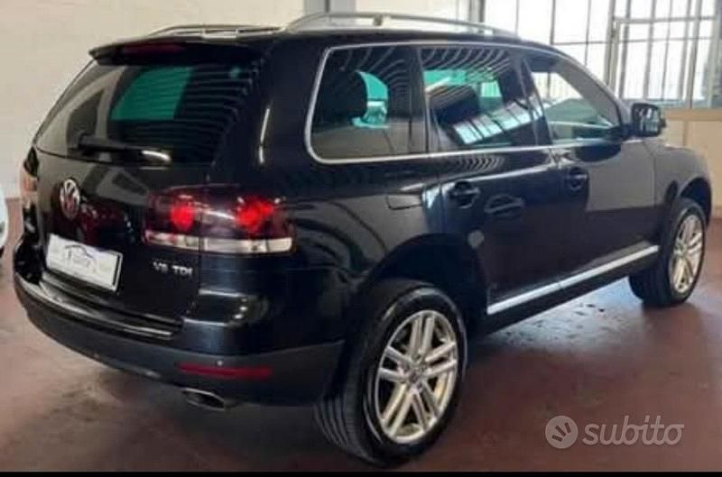 Usata VW Touareg 240 CV (176 kW) 2007 Nero SUV