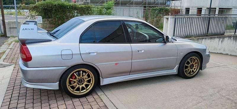 Usata Mitsubishi Lancer 280 CV (205 kW) 1996 Argento Berlina