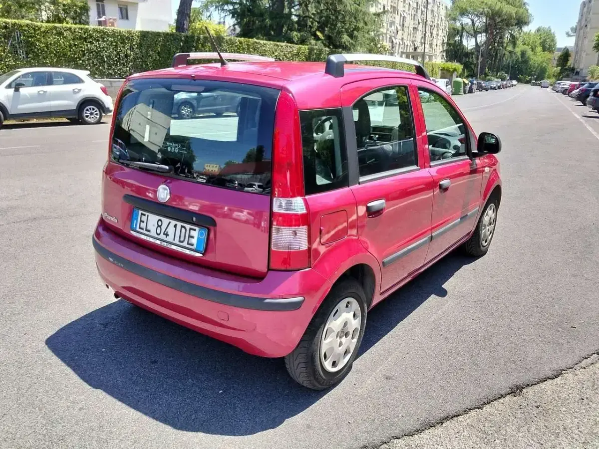 Usata Fiat Panda Active 69 CV (50 kW) 2012 Lilla Utilitaria