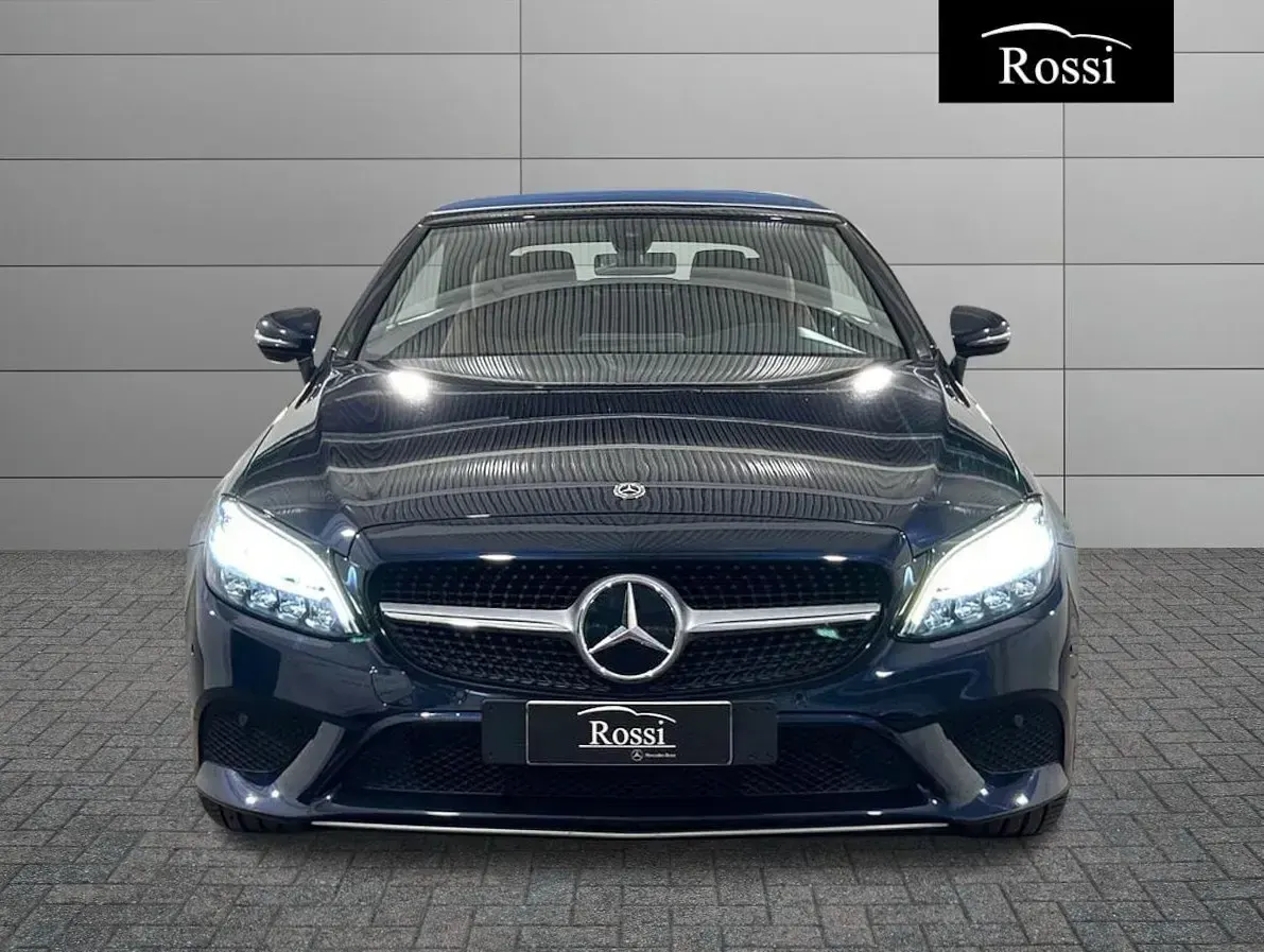 Usata Mercedes 220 194 CV (142 kW) 2019 Cabrio