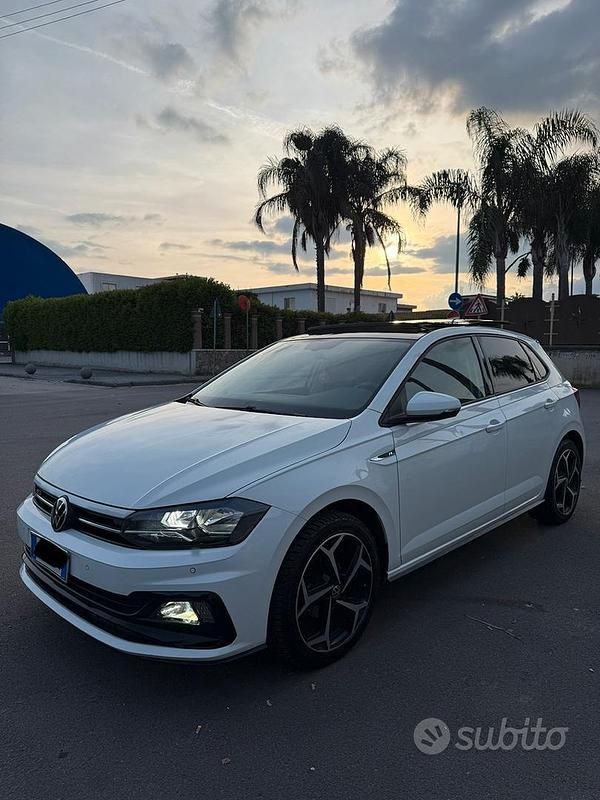 Usata VW Polo R-line 80 CV (58 kW) 2019 Bianco Utilitaria