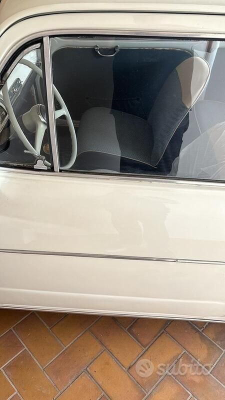 Usata Fiat 600 1960 Bianco Cabrio