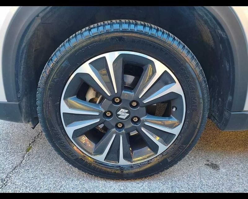 Usata Suzuki Vitara Cool 129 CV (94 kW) 2023 Argento SUV