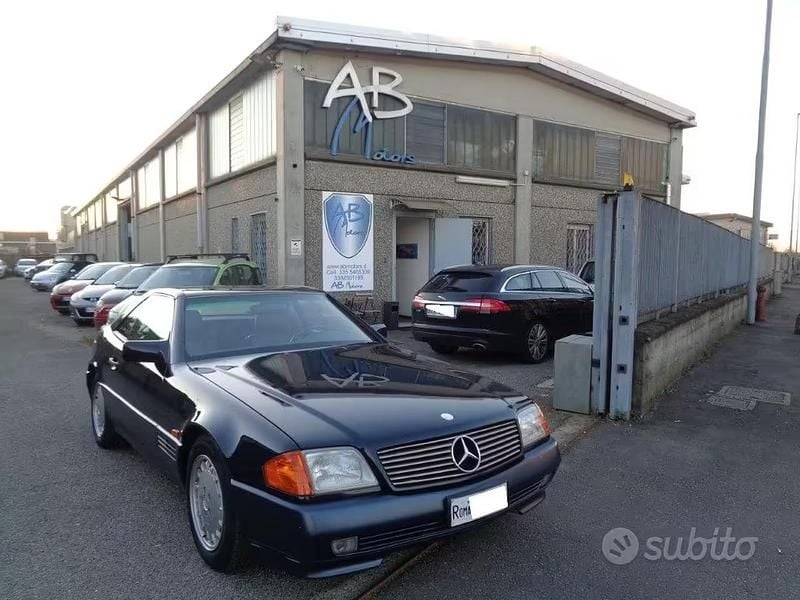 Usata Mercedes SL300 231 CV (169 kW) 1992 Blu Cabrio