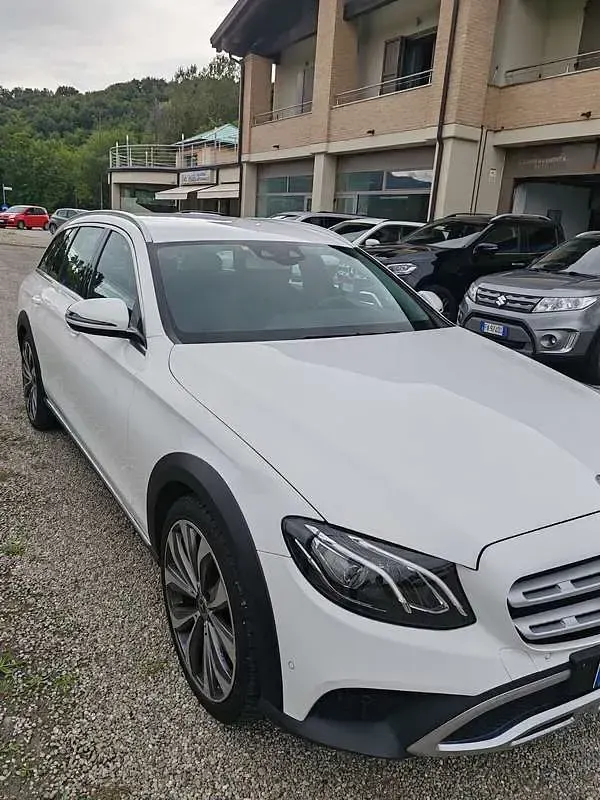 Usata Mercedes E220 All-Terrain Premium Plus 194 CV (142 kW) 2018 Station wagon