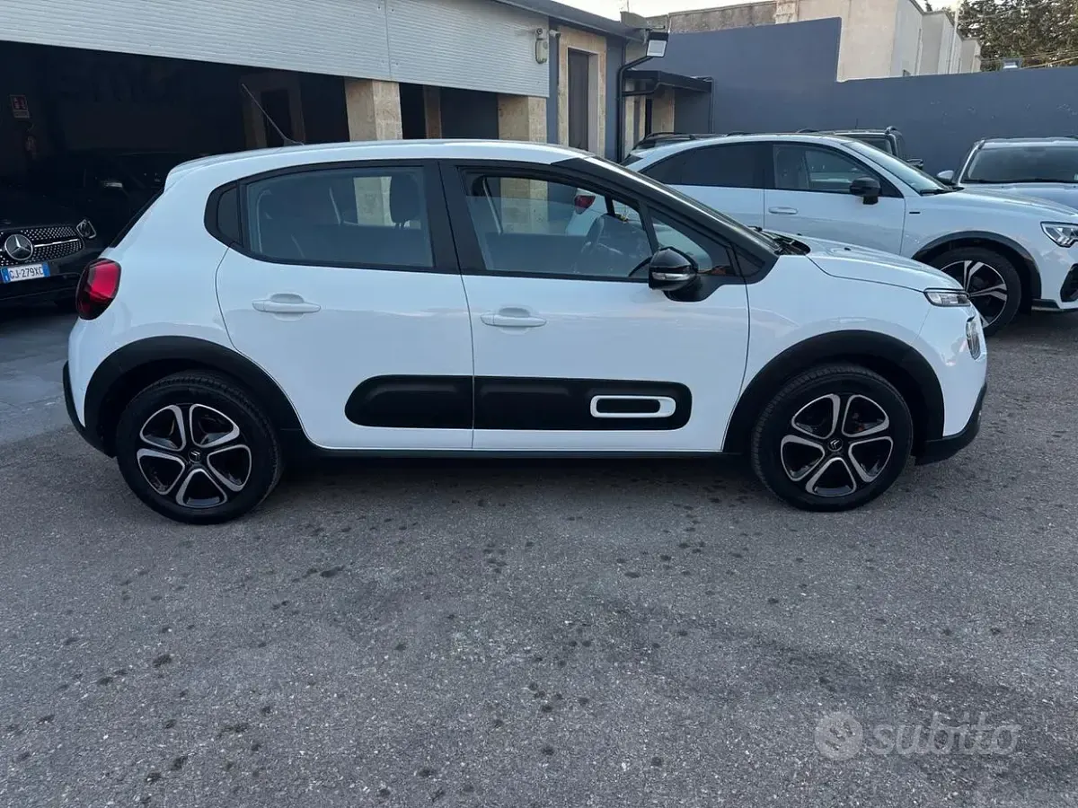 Usata Citroën C3 Feel 102 CV (75 kW) 2021 Bianco Utilitaria