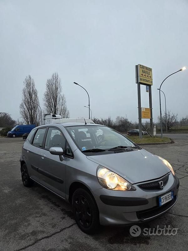 Usata 2006 Honda Jazz Due volumi | 3300 € - Immagine 1/4