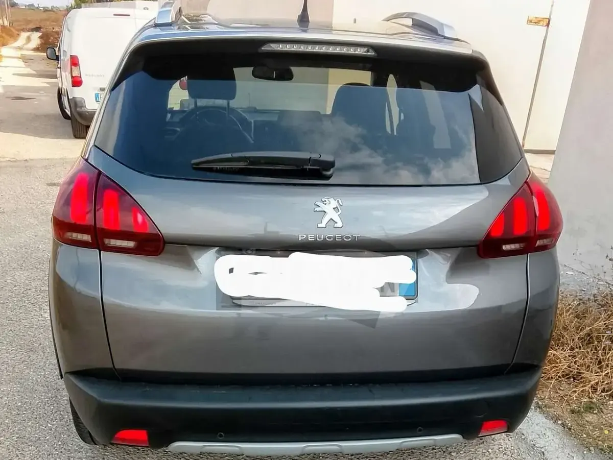 Usata Peugeot 2008 Allure 120 CV (88 kW) 2017 Other SUV