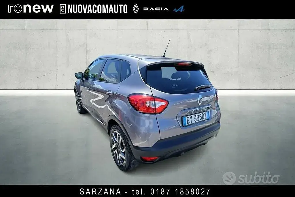 Usata Renault Captur 90 CV (66 kW) 2015 Grigio SUV