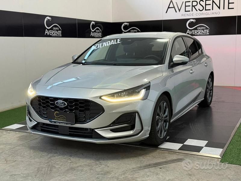Usata Ford Focus ST 115 CV (84 kW) 2025 Grigio Berlina