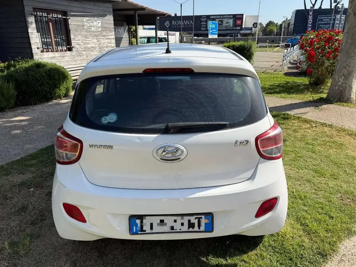 Occasion Hyundai i10 Comfort 67 ch (49 kW) 2015 Blanc Citadine