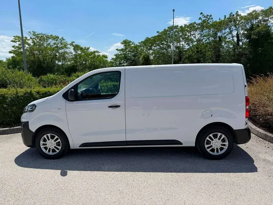 Usata Opel Vivaro-e Combi 120 CV (88 kW) 2023 Bianco Monovolume