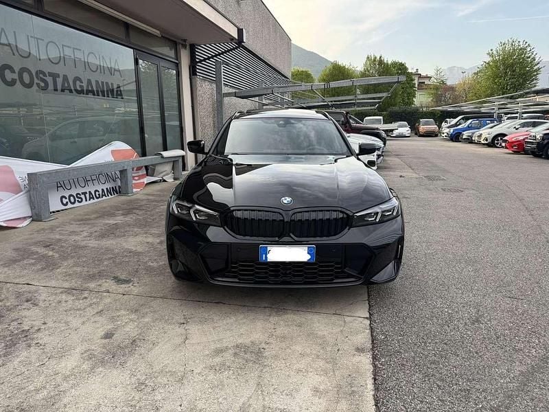Begagnad BMW 330 M Sport 286 HK (210 kW) 2023 Svart Kombi