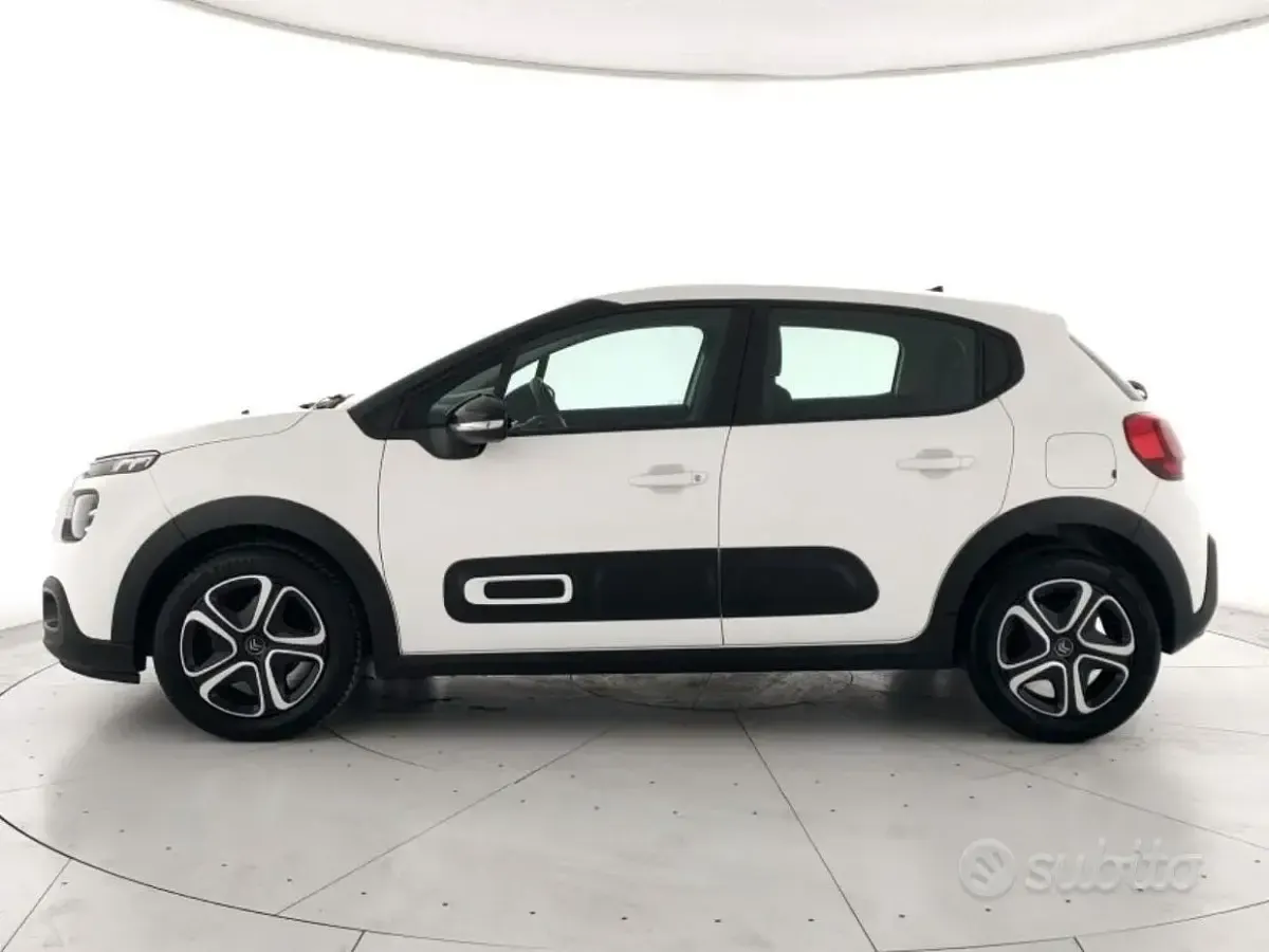 Usata Citroën C3 PureTech 83 CV (61 kW) 2024 Bianco Berlina