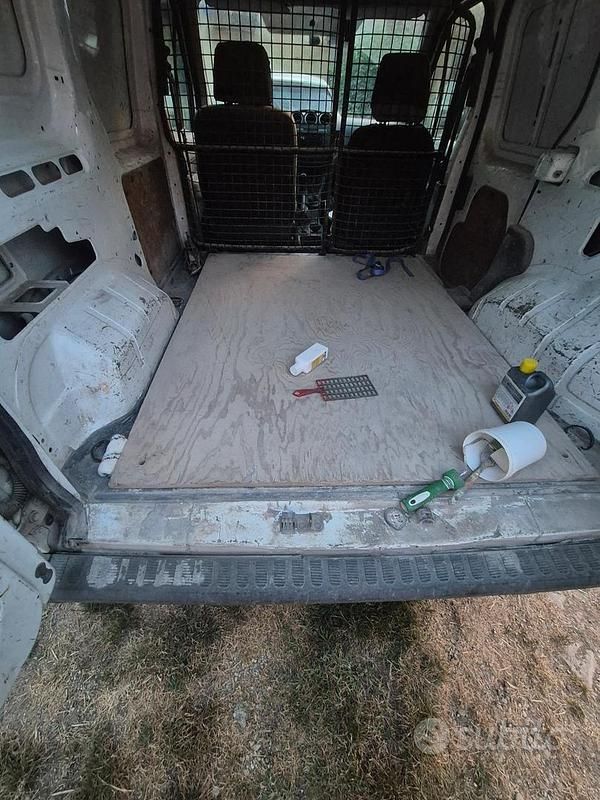 Usata Ford Transit 100 CV (73 kW) 2012 Bianco Berlina