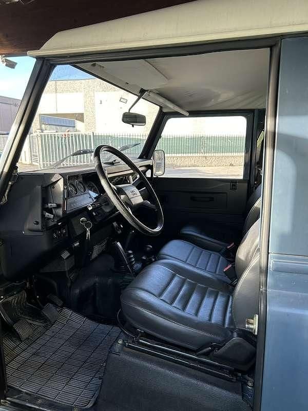 Usata Land Rover Defender 86 CV (63 kW) 1990 SUV