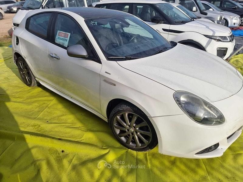 Usata Alfa Romeo Giulietta 105 CV (77 kW) 2013 Bianco Berlina