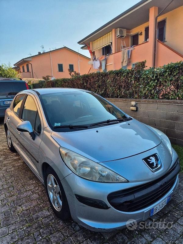 Usata Peugeot 207 70 CV (51 kW) 2006 Grigio Utilitaria