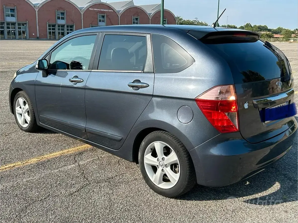Usata Honda FR-V 140 CV (102 kW) 2008 Bluazzurro Monovolume
