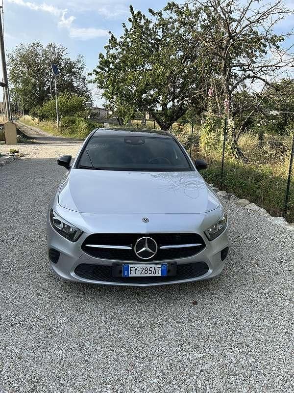 Usata Mercedes A180 116 CV (85 kW) 2019 Berlina