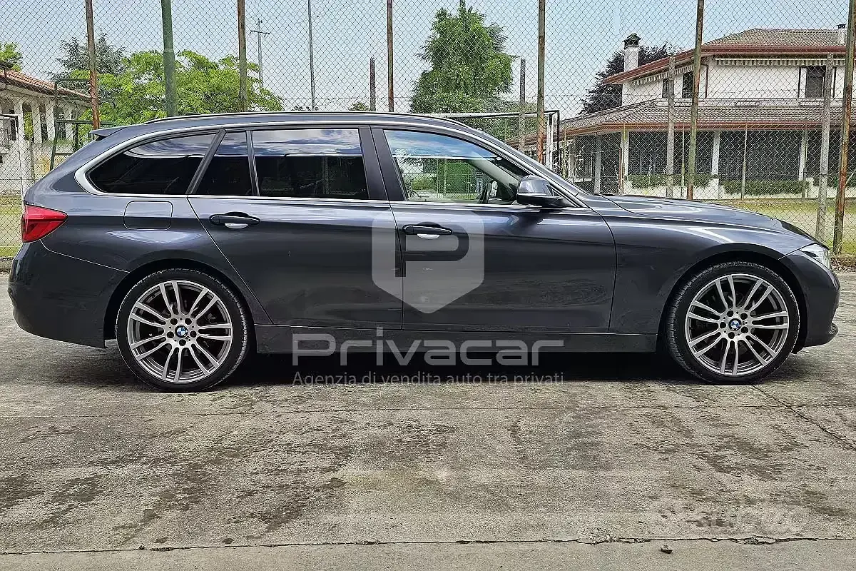 Usata BMW 320 Advantage 190 CV (139 kW) 2019 Grigio Station wagon