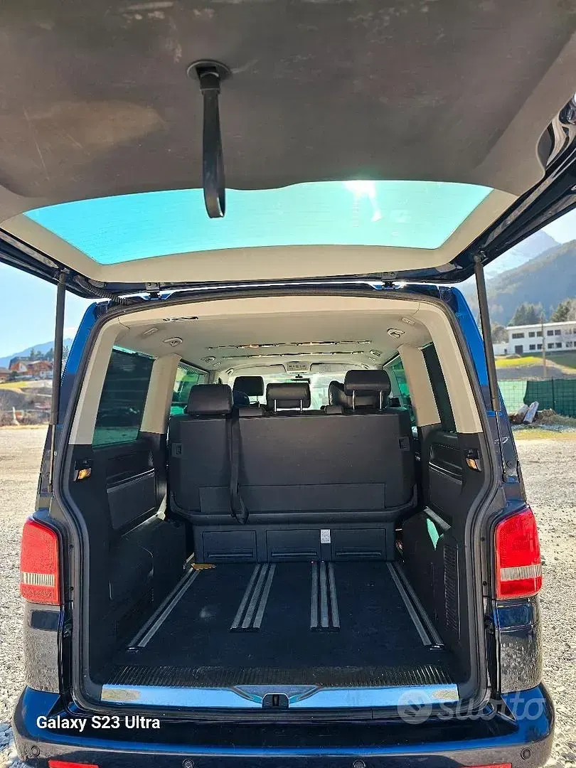 Usata VW T5 Highline 180 CV (132 kW) 2010 Blu Furgone