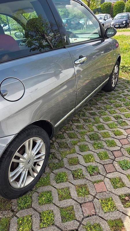 Usata Lancia Ypsilon 2007 Grigio Utilitaria