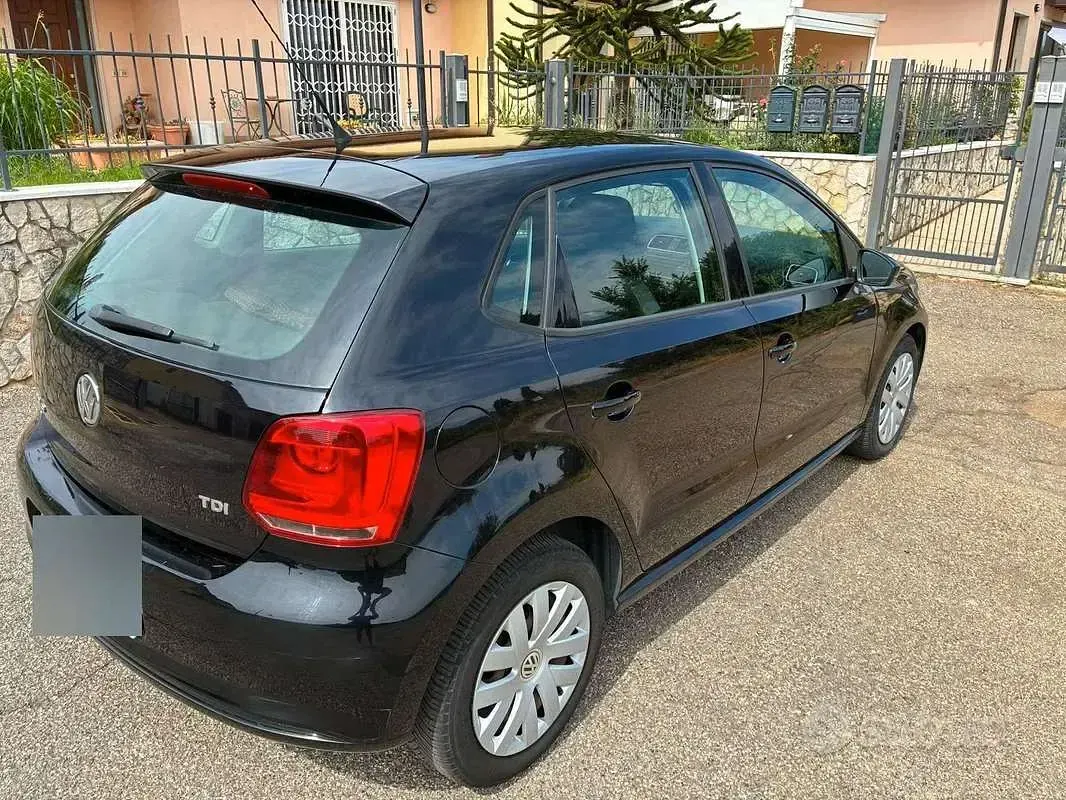 Usata VW Polo Comfortline 75 CV (55 kW) 2013 Nero Utilitaria