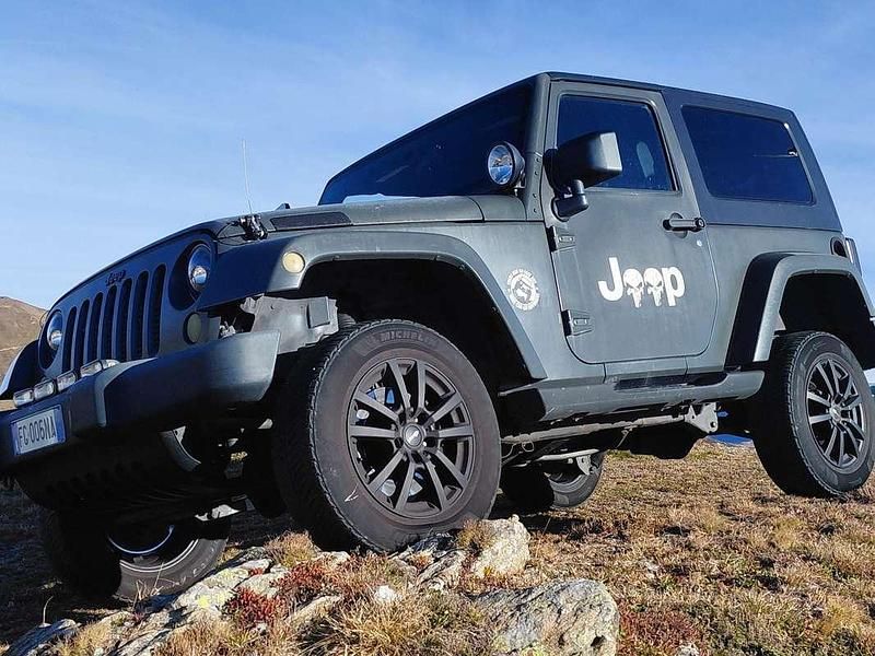 Usata Jeep Wrangler Rubicon 177 CV (130 kW) 2011 Nero SUV
