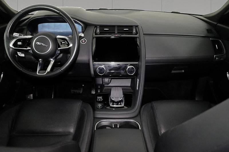 Usata Jaguar E-Pace R-Dynamic 204 CV (150 kW) 2022 Portofino blue SUV