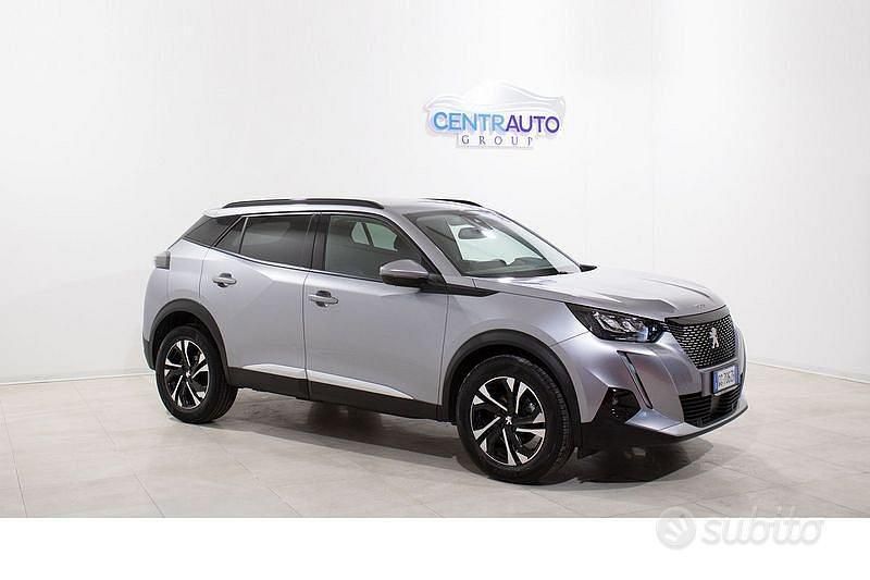 Usata Peugeot 2008 Allure 110 CV (80 kW) 2021 Grigio SUV