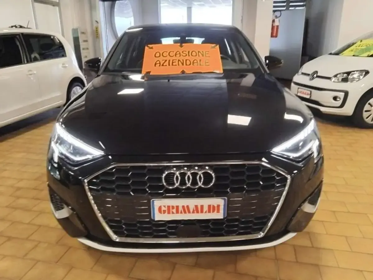 Usata Audi A3 110 CV (80 kW) 2023 Nero mito Berlina