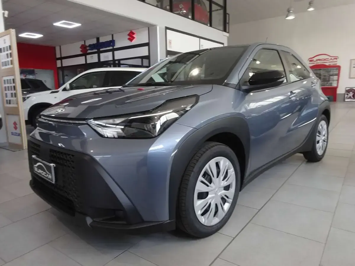 Nuova Toyota Aygo X 92 CV (67 kW) 2026 Blu/azzurro SUV