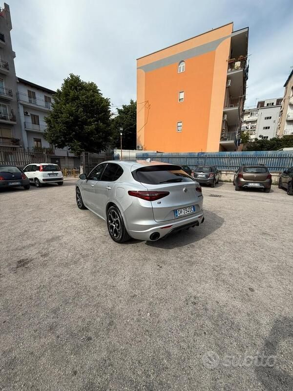 Usata Alfa Romeo Stelvio 210 CV (154 kW) 2021 Grigio SUV