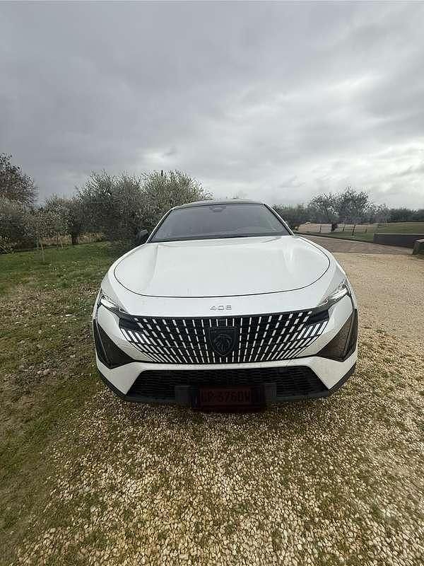 Usata Peugeot 408 GT 131 CV (96 kW) 2023 Bianco Berlina