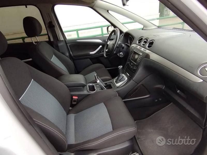 Usata Ford S-MAX Titanium 145 CV (106 kW) 2014 Grigio Monovolume