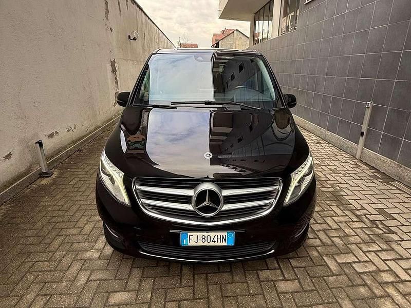Usata Mercedes V250 Premium 190 CV (139 kW) 2017 Nero Monovolume