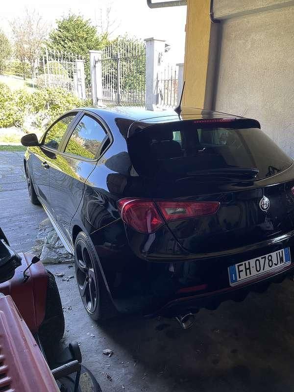 Usata Alfa Romeo Giulietta Super 175 CV (128 kW) 2016 Utilitaria