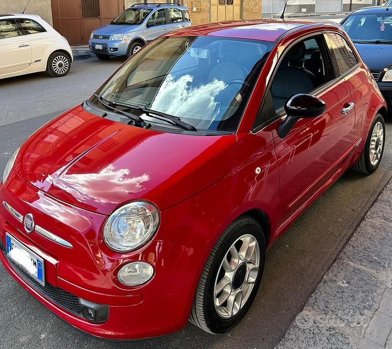 Usata Fiat 500 75 CV (55 kW) 2010 Rosso Utilitaria