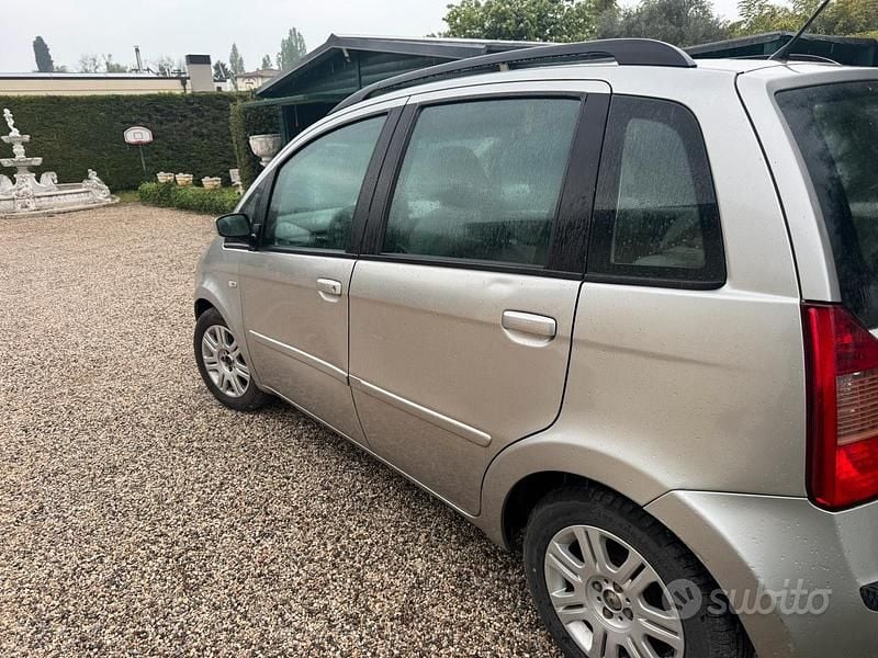 Usata Fiat Idea 2005 Grigio Monovolume