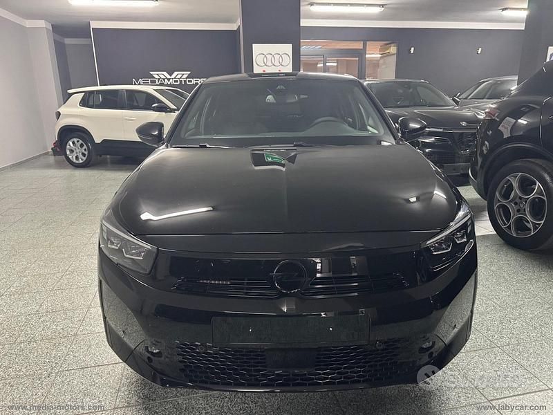 Usata Opel Corsa 130 CV (95 kW) 2024 Nero Utilitaria