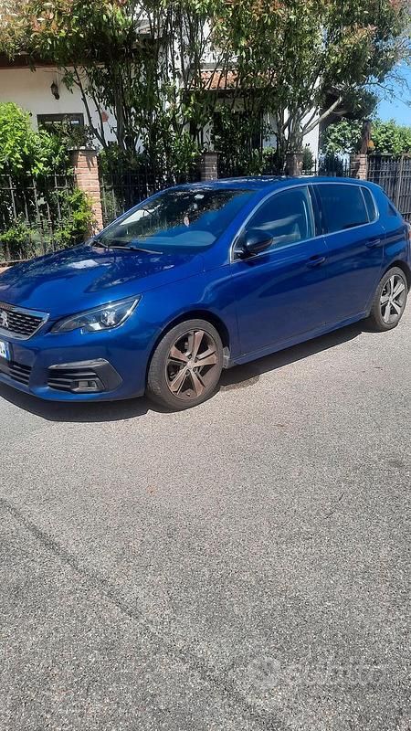 Usata Peugeot 308 116 CV (85 kW) 2019 Berlina