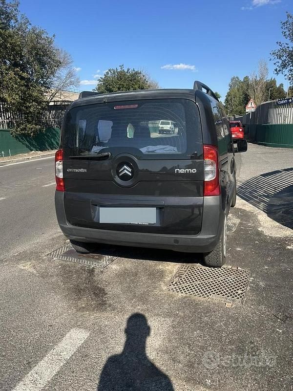Usata Citroën Nemo 75 CV (55 kW) 2011 Nero Monovolume