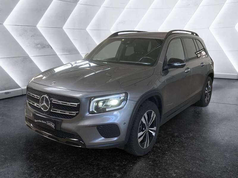 Grigio scuro Usata 2021 Mercedes GLB200 SUV | 30.900 € (Super prezzo) - Immagine 1/4