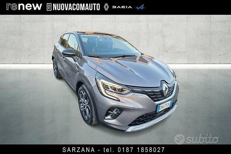 Usata Renault Captur Intens 101 CV (74 kW) 2023 Grigio SUV